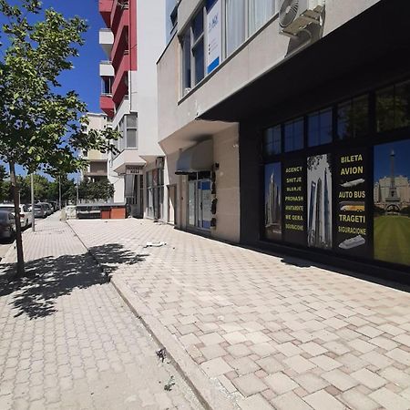 Saimir Apartaments Vlorë Esterno foto
