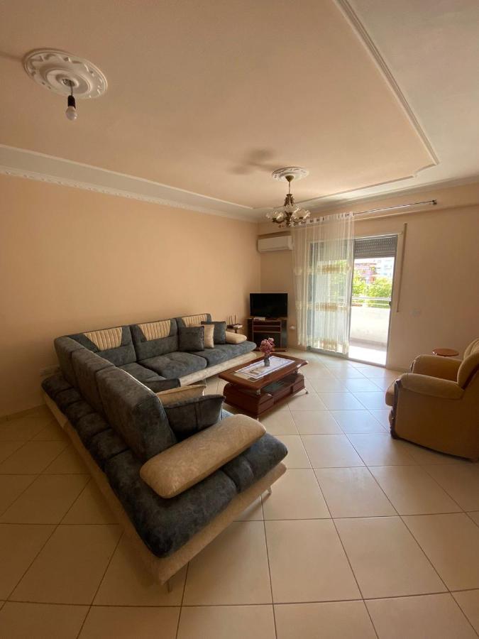 Saimir Apartaments Vlorë Esterno foto