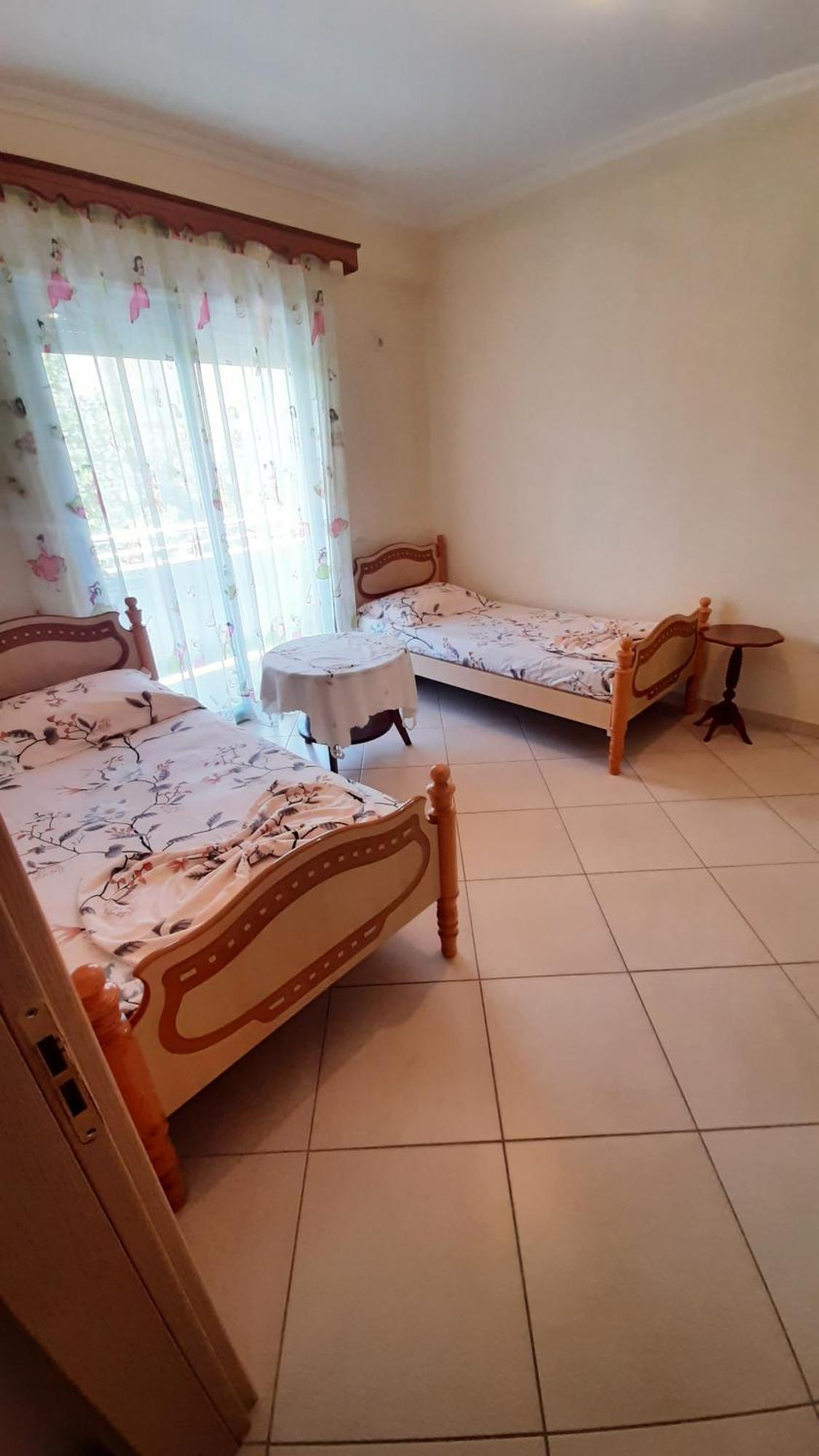 Saimir Apartaments Vlorë Esterno foto